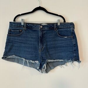 The Mom Short High Rise